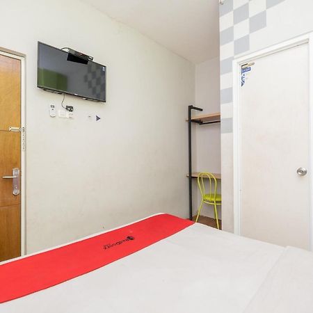 Reddoorz @ Darmo Surabaya Hotel Luaran gambar